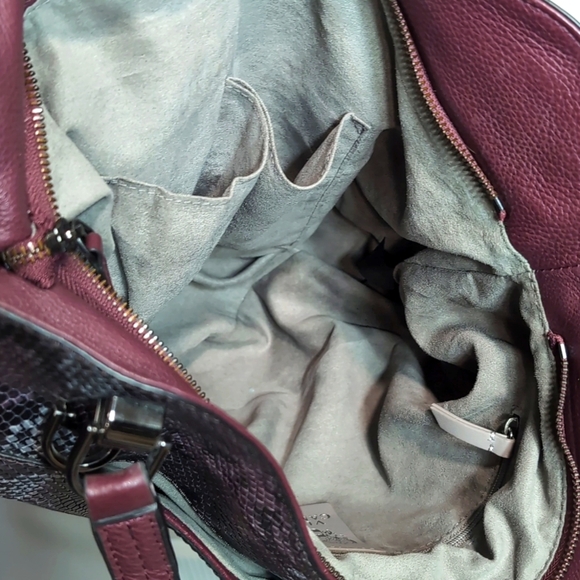 Vince Camuto Genuine Snake Embossed Leather Purple/Black   Emely Tote Bag. - Picture 10 of 15